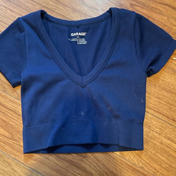 Bundle of garage tops - Picture 4 of 8